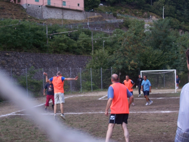  Image name: Calcio45.jpg 
 width: 601 pixel 
 height: 452 pixel 
 Size: 233404 bytes 
 Click to enlarge 